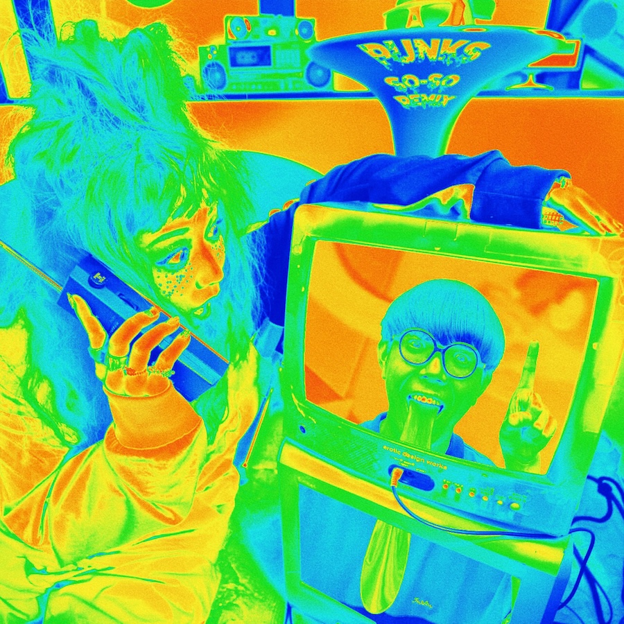 New Sg「PUNKS (SO-SO Remix)」
配信リリース！